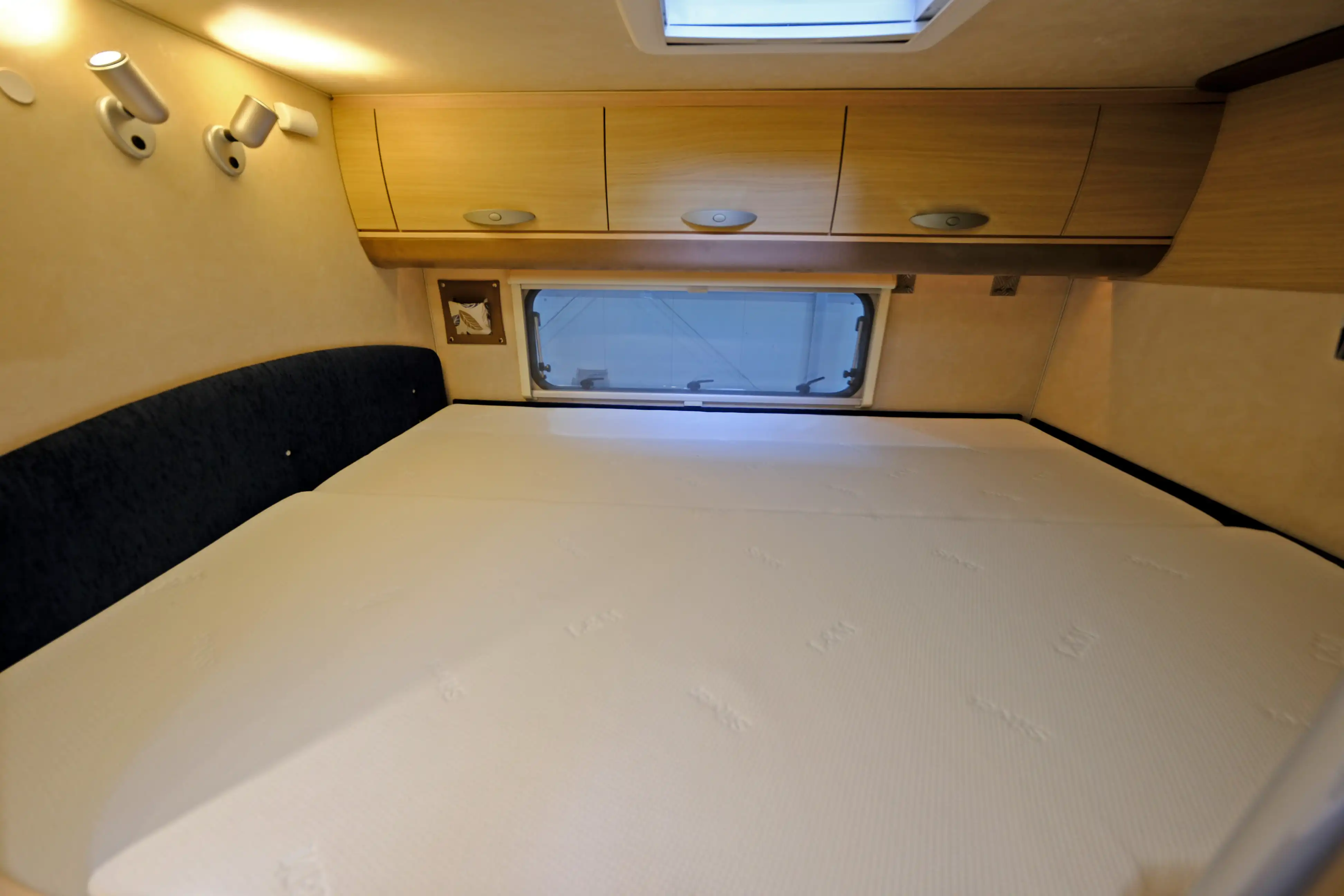 ADRIA Compact 590 SP 